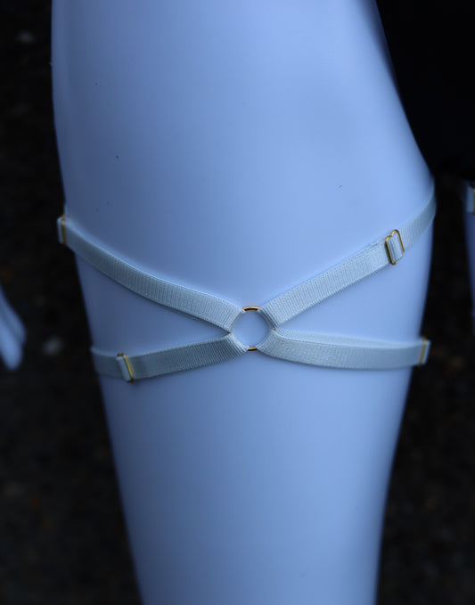 White Criss-Cross Leg Garter Set