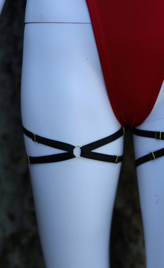 Black Criss-Cross Leg Garter Set