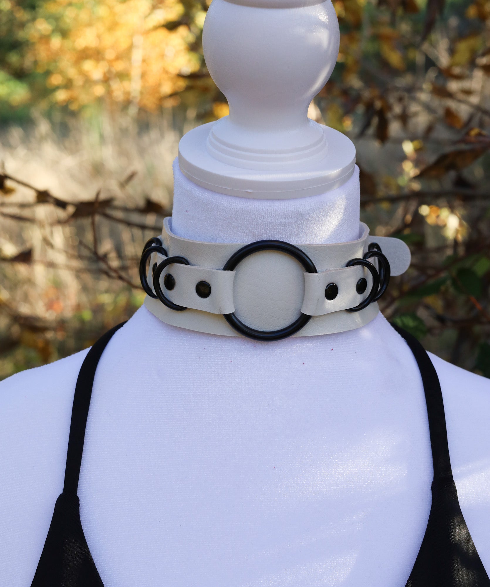 White Leather Choker Necklace Detail