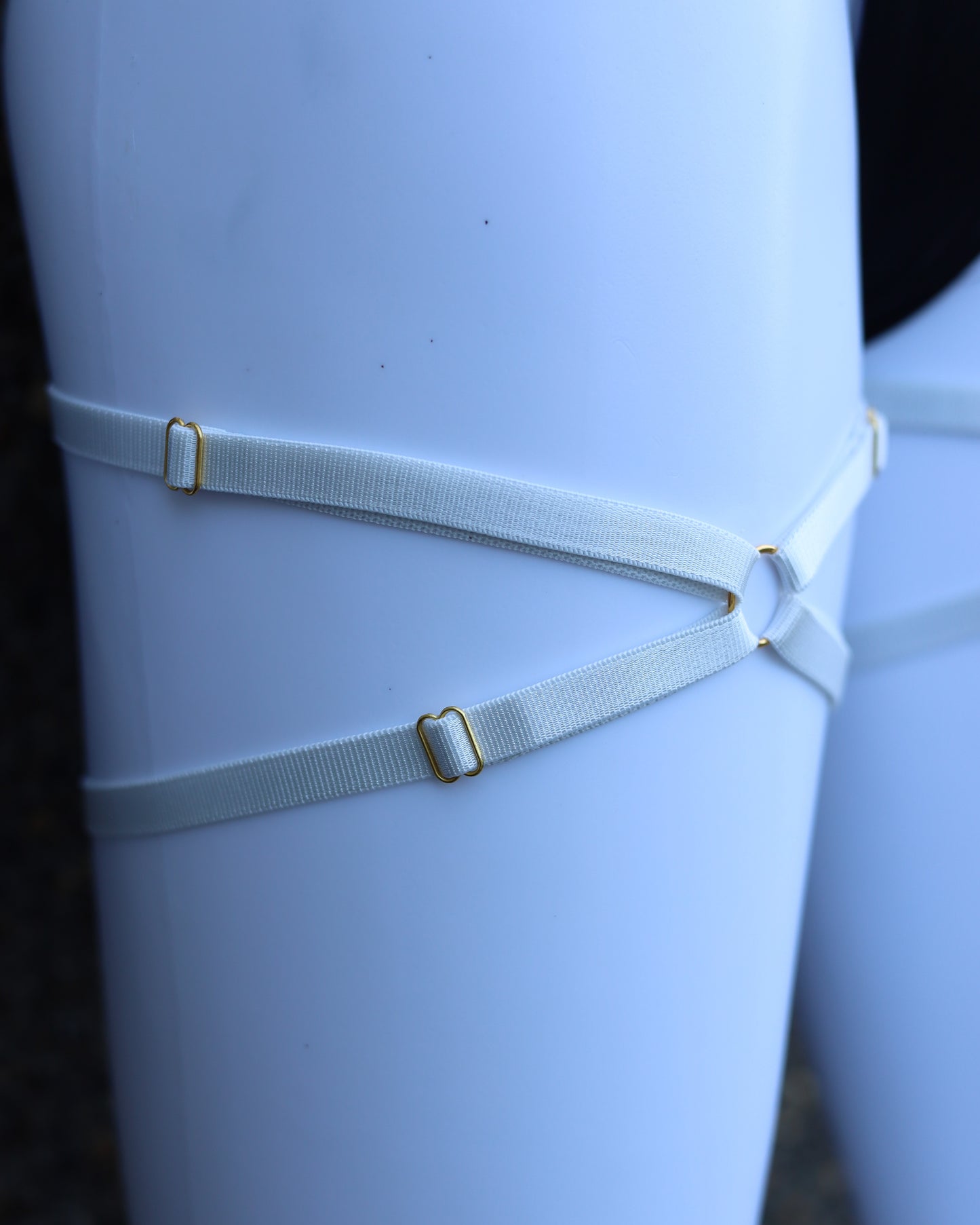 White Criss-Cross Leg Garter Set