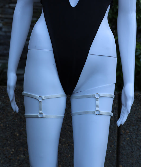 White Leg Garter Set